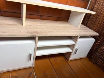 Fernsehr Kommode