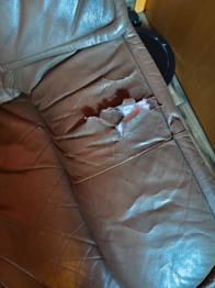 Alte Leder Garnitur (abgenutzt)