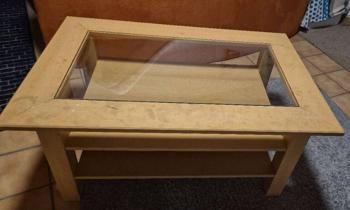 Couchtisch m. GLASPLATTE