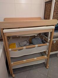 (reserviert) Wickeltisch mit Babywanne