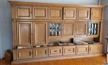 Wohnzimmerschrank zu verschenken