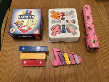 Spielzeug verschiedenes Kleinkram