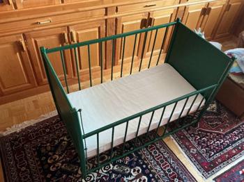 Gitterbett kompl. mit Matratze