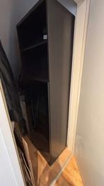 Verschenke BESTA Schrank mit zwei schwarzen Rauchglastüren