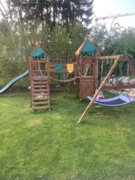 (reserviert) Große Holz-Spielanlage / Spielburg