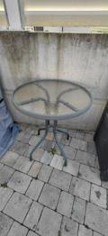 2x kleiner Glas-Gartentisch