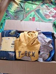 (reserviert) Jungsbekleidung zu verschenken