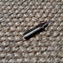 Zeichenfeder ( sehr dünn )