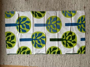 Tischtuch/ Tischläufer + dazugehöriger Stoff zu verschenken