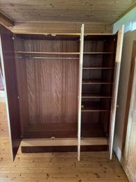 Kleiderschrank