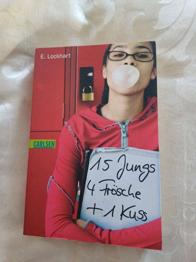 Jugendbuch, 15 Jungs, 4 Frösche und. 1 Kuss