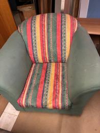 Fauteuil Einzelteil, schnell sein. wird sonst am 20.04. entsorgt