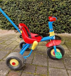 Dreirad mit Stange und Gurt