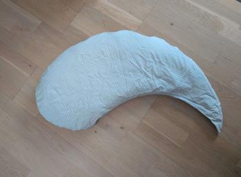 Theraline Stillkissen Yinnie grau weiß gepunktet