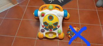 Gehwagen mit spielfunktion