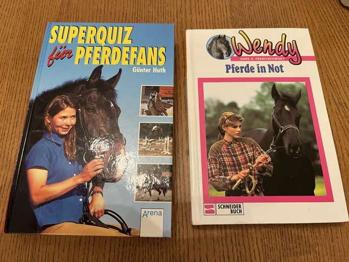 Bücher verschiedene Pferd Hase