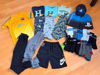 (reserviert) Buben Paket Nike FC Barcelona Trikot, PlayStation, CR7... Größe 134/140 Top!