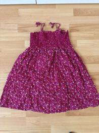 Kleid Gr. 146 cm