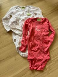 (reserviert) Langsarmbodys Größe 98/104