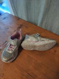 Blinke Turnschuhe Größe 30