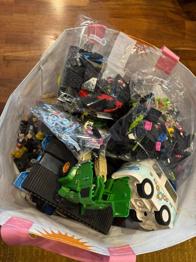 Allerlei Spielzeug (Lego)