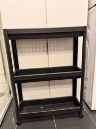 (reserviert) Allzweck Rolli / Regal