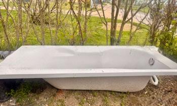 Badewanne Acryl funktionstüchtig!