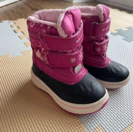 Winterstiefel Mädchen / gefüttert / Größe 20