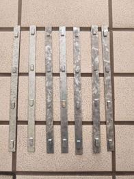 Eisenstangen, Halterungen