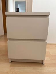 (reserviert) Ikea Nachtkasten