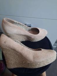 Leder Damenschuh mit Keilabsatz