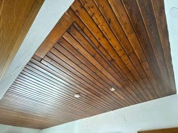 Deckenverkleidungen aus Holz