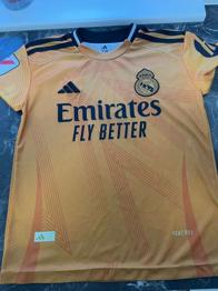 Trikot gr 128 Real Madrid
