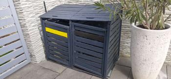 Mülltonnenbox 2x240l zu verschenken