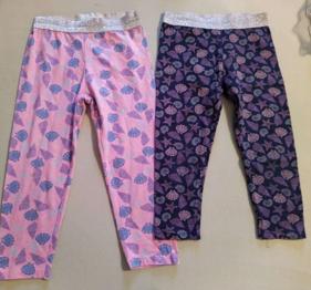 (reserviert) Dreiviertel Hosen Gr 110 (c)