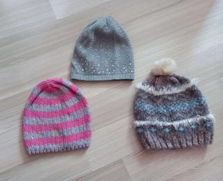 3 dünne Hauben für die Übergangszeit ca. 8-14 J