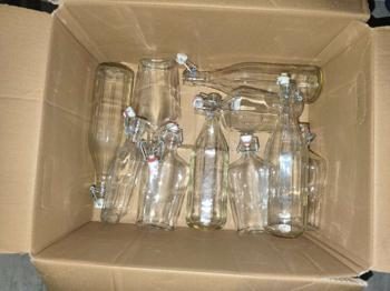 Glasflaschen für Sirup, etc.