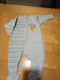 Verschenke Buben Strampler Größe 74