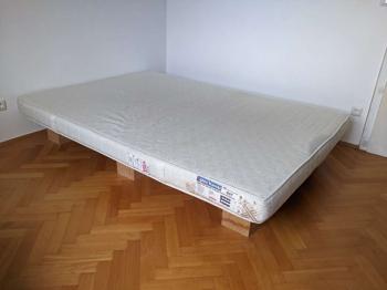 Matratze 140x200 cm - zu verschenken