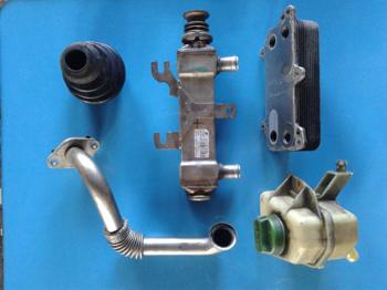 Verschenke einige Kleinteile von einem VW - T5 TDI - Transporter (Bj. 2005)