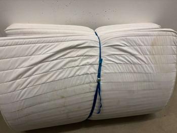 Matratze 140 mal 200