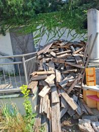 (reserviert) Brennholz