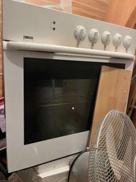 Küchenschränke + e Herd