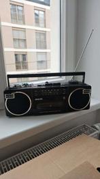 (reserviert) Tragbarer Radio-Kassettenrecorder (Boombox)
