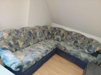 Dringend! Bequemer Federkern für hohen Sitzkomfort Inkl. Hocker