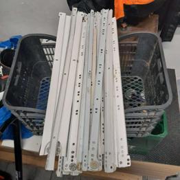 (reserviert) Laden Schienen