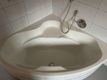 Eckbadewanne