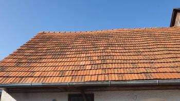 Alte Dachziegel zu verschenken