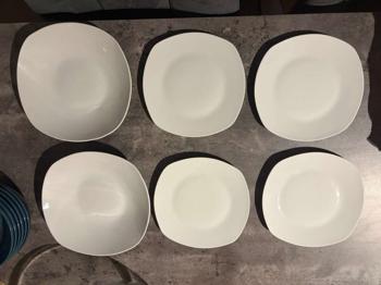 (reserviert) Teller/ Schüsseln