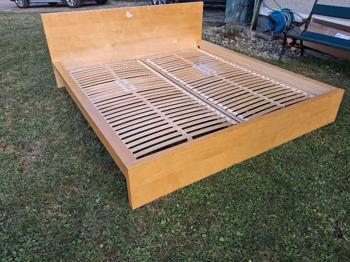 Doppelbett + Lastenroste